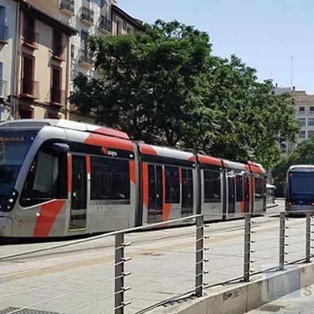 Dos Torres La Dulceria Diseno Y Calma En Pleno Centro דירה
